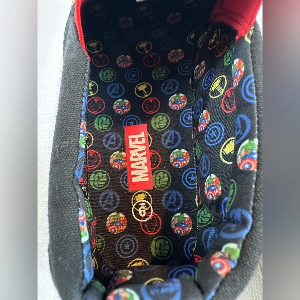 Marvel Avengers Slip-On Sneakers‎